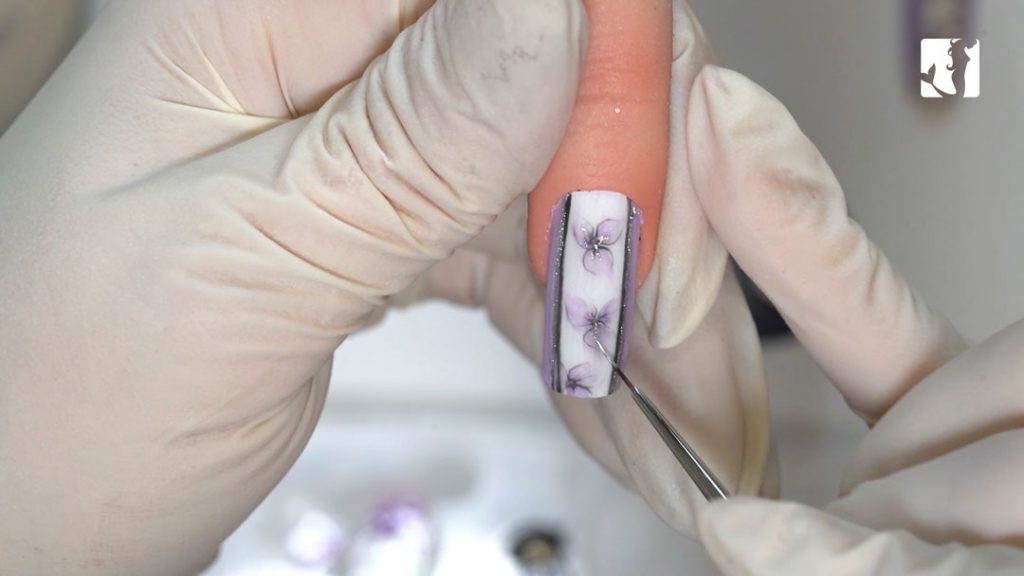 Corso-nail-art-a-fiori-unghie-acquarello-Gimar-Beauty-Academy